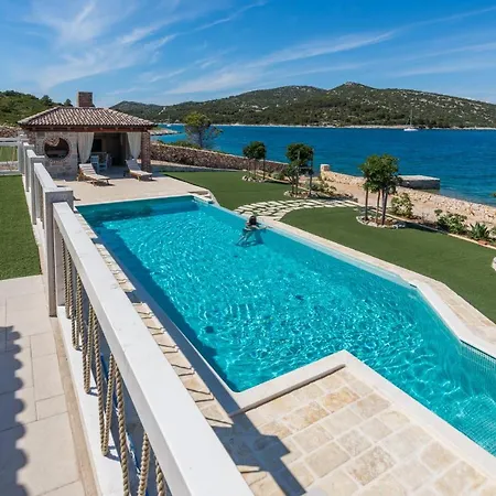 Gagliana Zizanj * Otok Zizanj