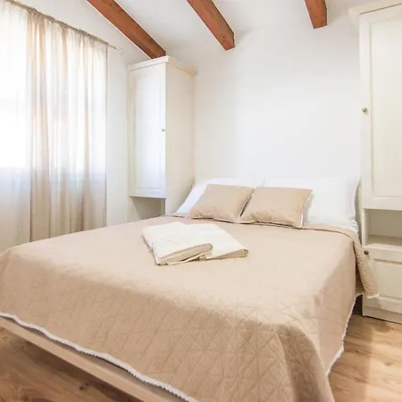 Gagliana Zizanj Villa *