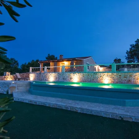 Gagliana Zizanj *