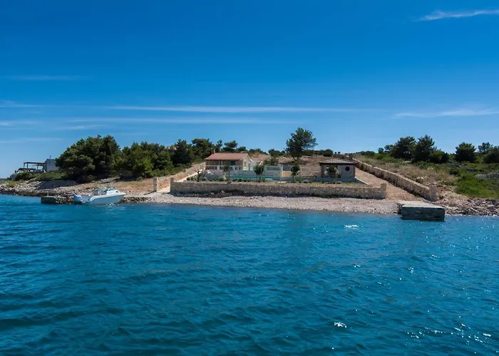 Gagliana Zizanj Villa