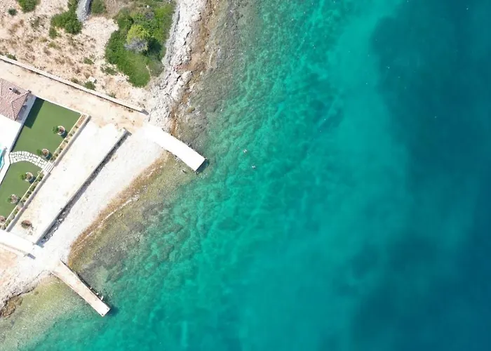 Gagliana Zizanj Villa *